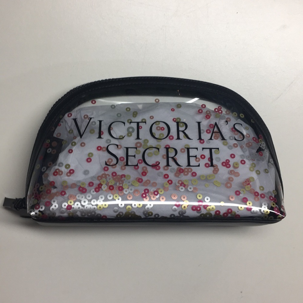 NWOT VICTORIA SECRET MAKEUP BAG